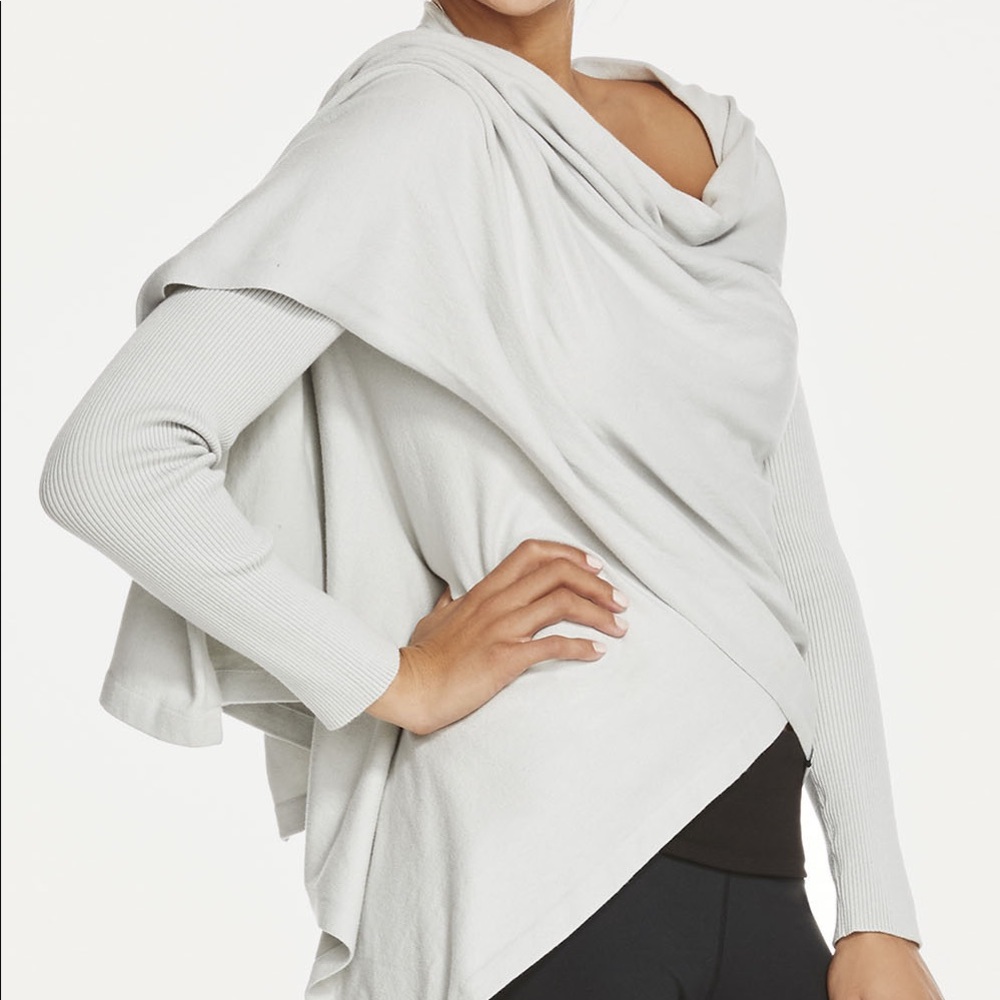 Fabletics  Savanah Sweater